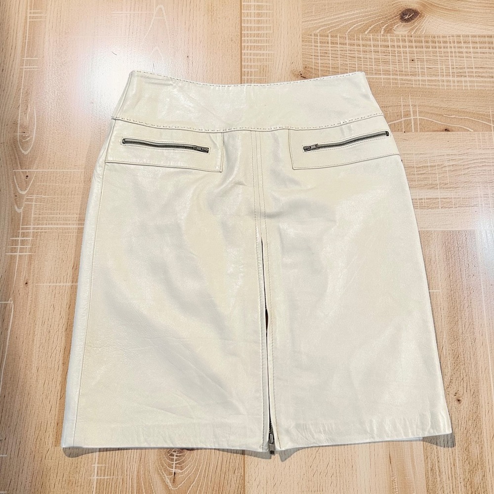 Vintage Cache Ivory White Leather Skirt Size 2 Zip Pockets Y2K Pencil NWT
